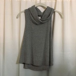 Grey, relaxed turtle neck tank top